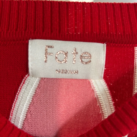 Fate Mid-Century Design Lightweight Sweater, Size M. - Picture 3 of 3